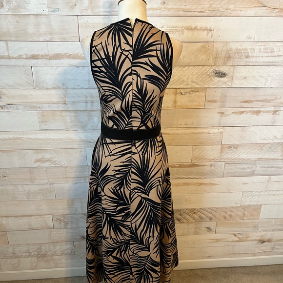 NWOT Hugo Boss Denura Palm Fond wrap midi dress size XS - Picture 6 of 10